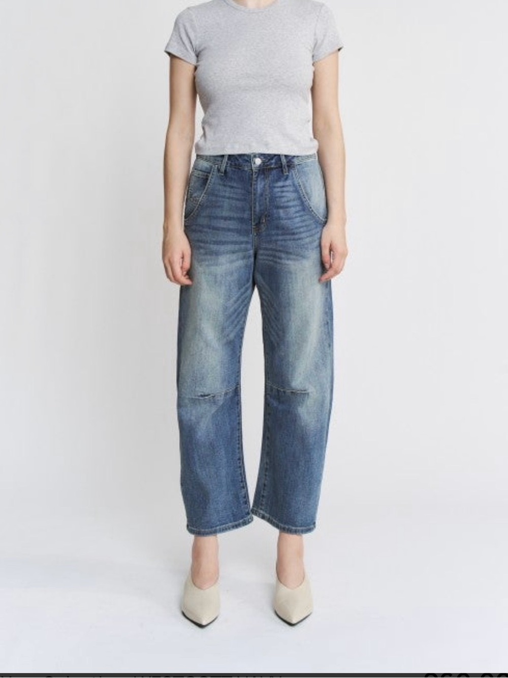 NWT High rise Barrel jeans in Faded Blue Wash